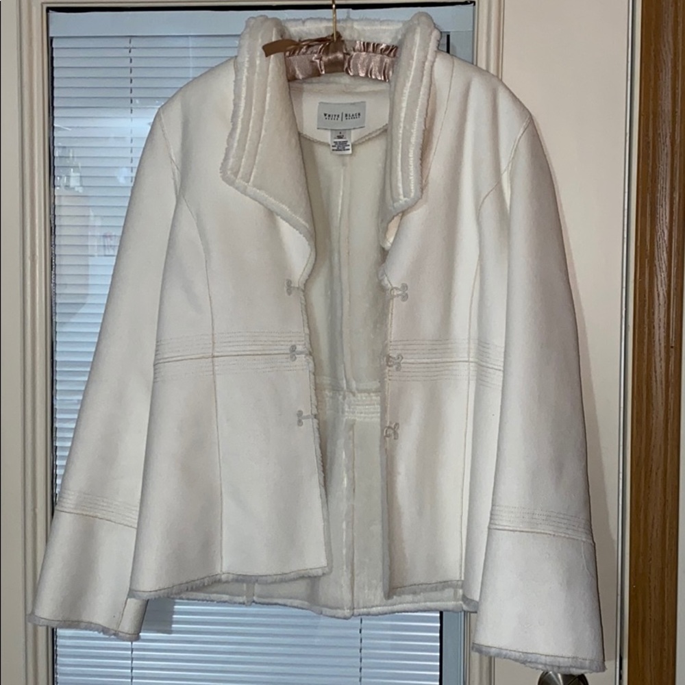 White House Black Market Coat (Large)